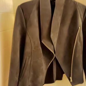 Tahari  charcoal  jacket xs ,Element blouse black red and cream stripes 2 pet